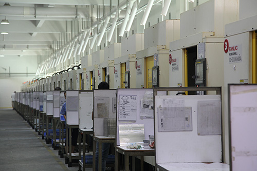 CNC加工廠家萬富鑫發那克加工中心